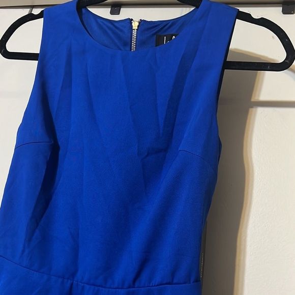 Lulu’s A line dress, back cut out - Picture 2 of 7